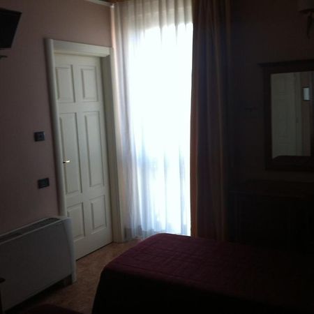 Hotel Impero Brescia Buitenkant foto
