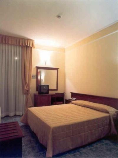 Hotel Impero Brescia Kamer foto