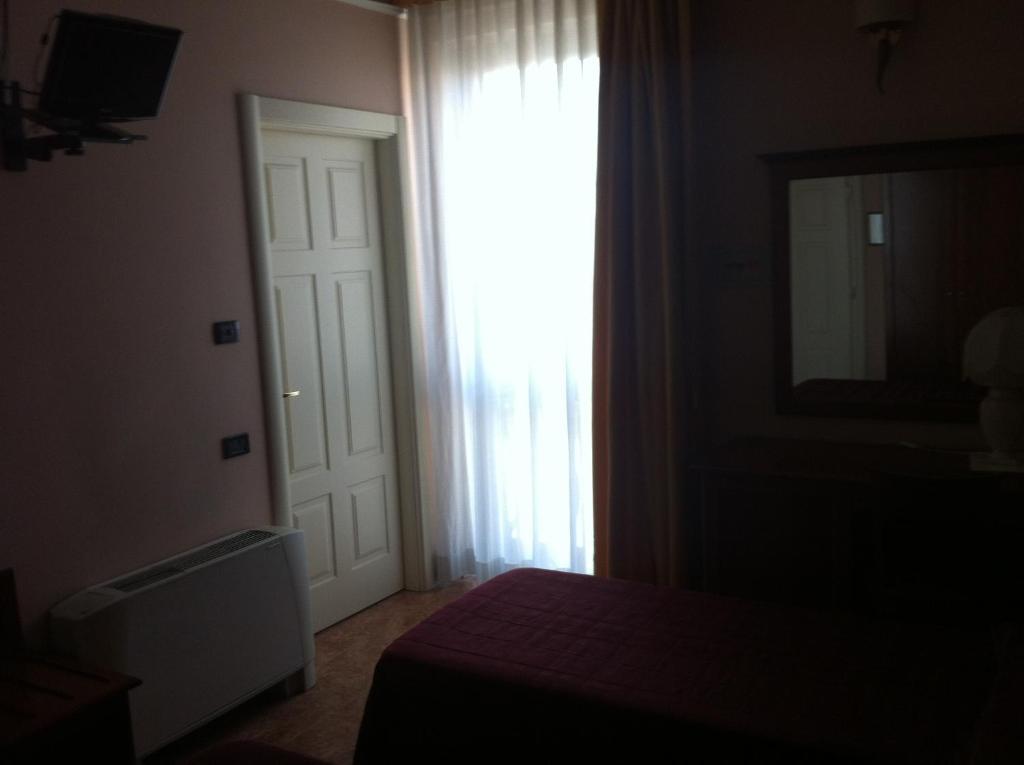 Hotel Impero Brescia Buitenkant foto